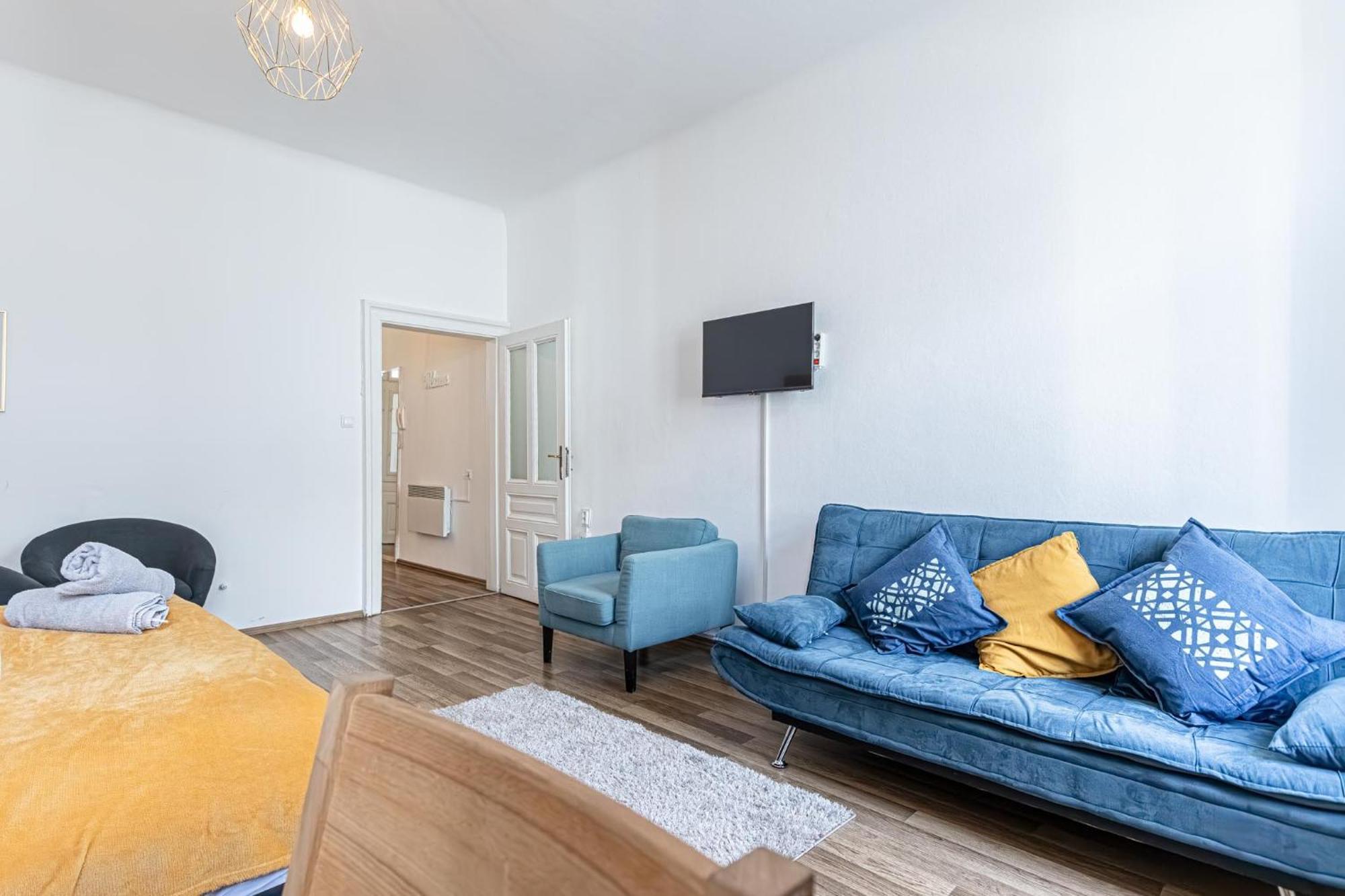 Explore Vienna: 1Br Retreat Near Westbahnhof 아파트 외부 사진