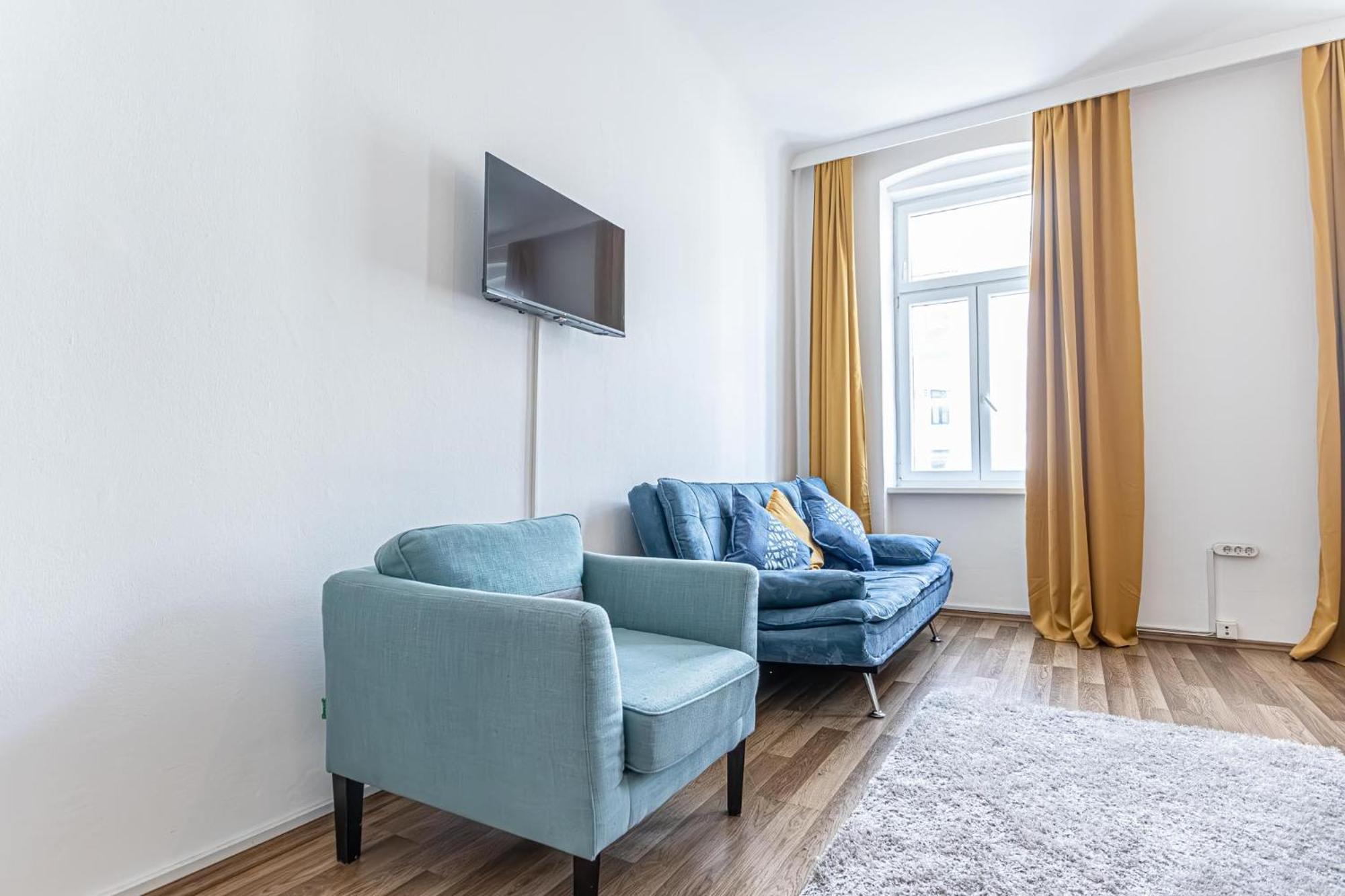 Explore Vienna: 1Br Retreat Near Westbahnhof 아파트 외부 사진